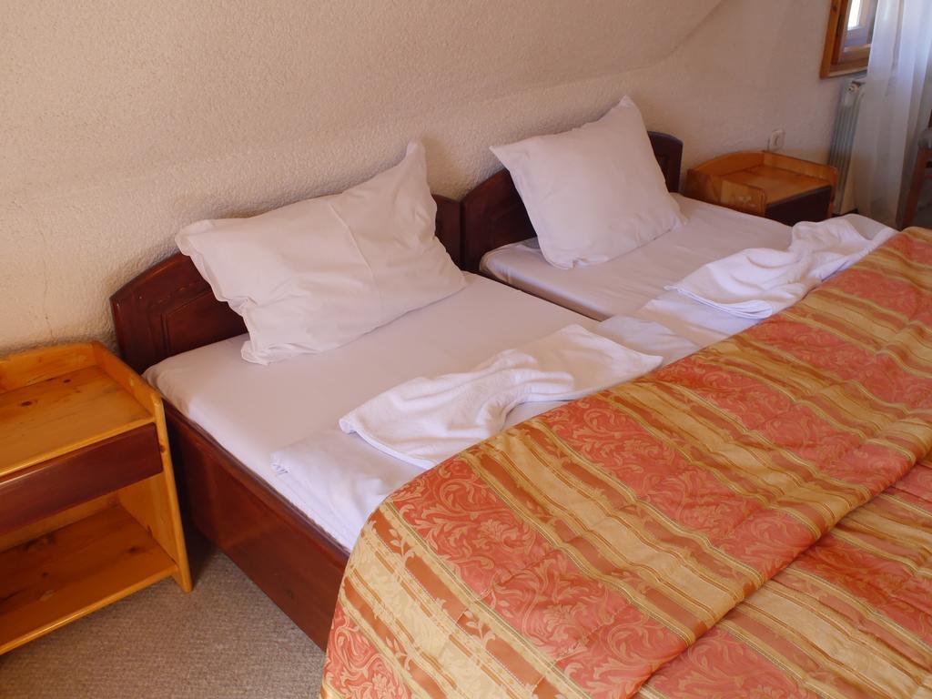 סמוליאן Family Hotel Silver מראה חיצוני תמונה